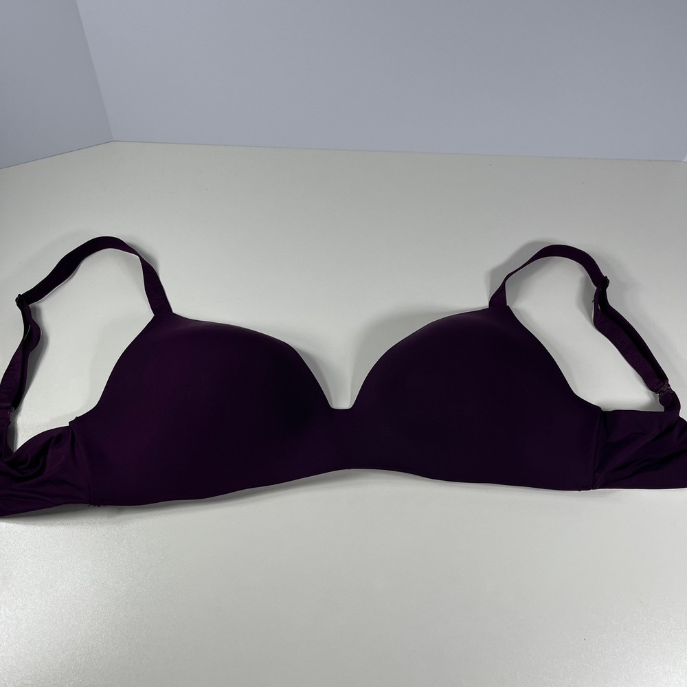 Victorias Secret T Shirt Lightly Lined Wireless Bra Purple 34DD
